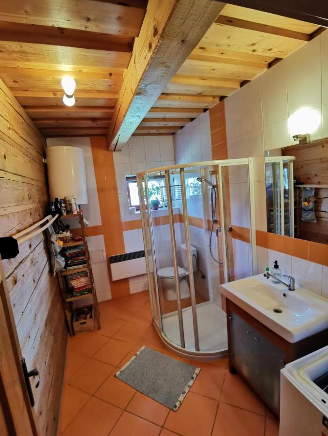 Drevenica Zapadne Tatry S Kupacou Kadou A Krbom Žiar Exterior foto